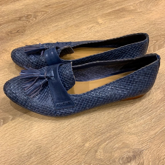 Massimo Dutti blue braided leather loafers with tassel detail - Picture 2 of 6